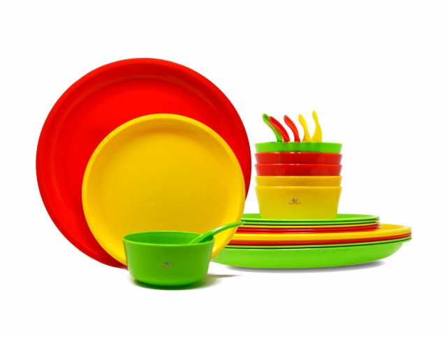 Sarthak Uphaar Plastic Microwave Safe 24 pcs Round Dinner Set